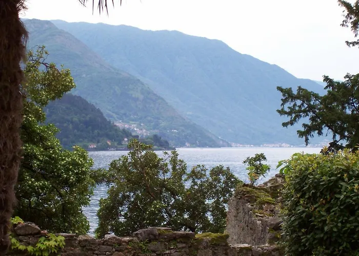 Contrada Vecchia Apartment Varenna
